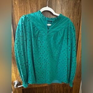 Women's Emerald Eyelet Button-Front Blouse with Ruffle Collar